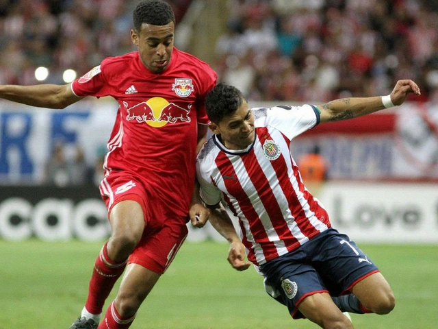 AEK Athens Slashes Pineda's Price Tag, Clearing Path for Liga MX Return